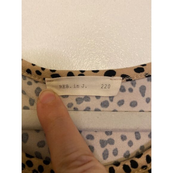 Leopard Print Flutter Sleeve Midi Dress With Tie Waist & Size S By REB. In J. - Picture 3 of 5